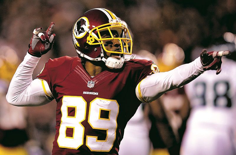 Moss gives back